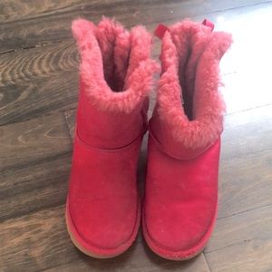 UGG Australia girl’s boots.  Size size 4